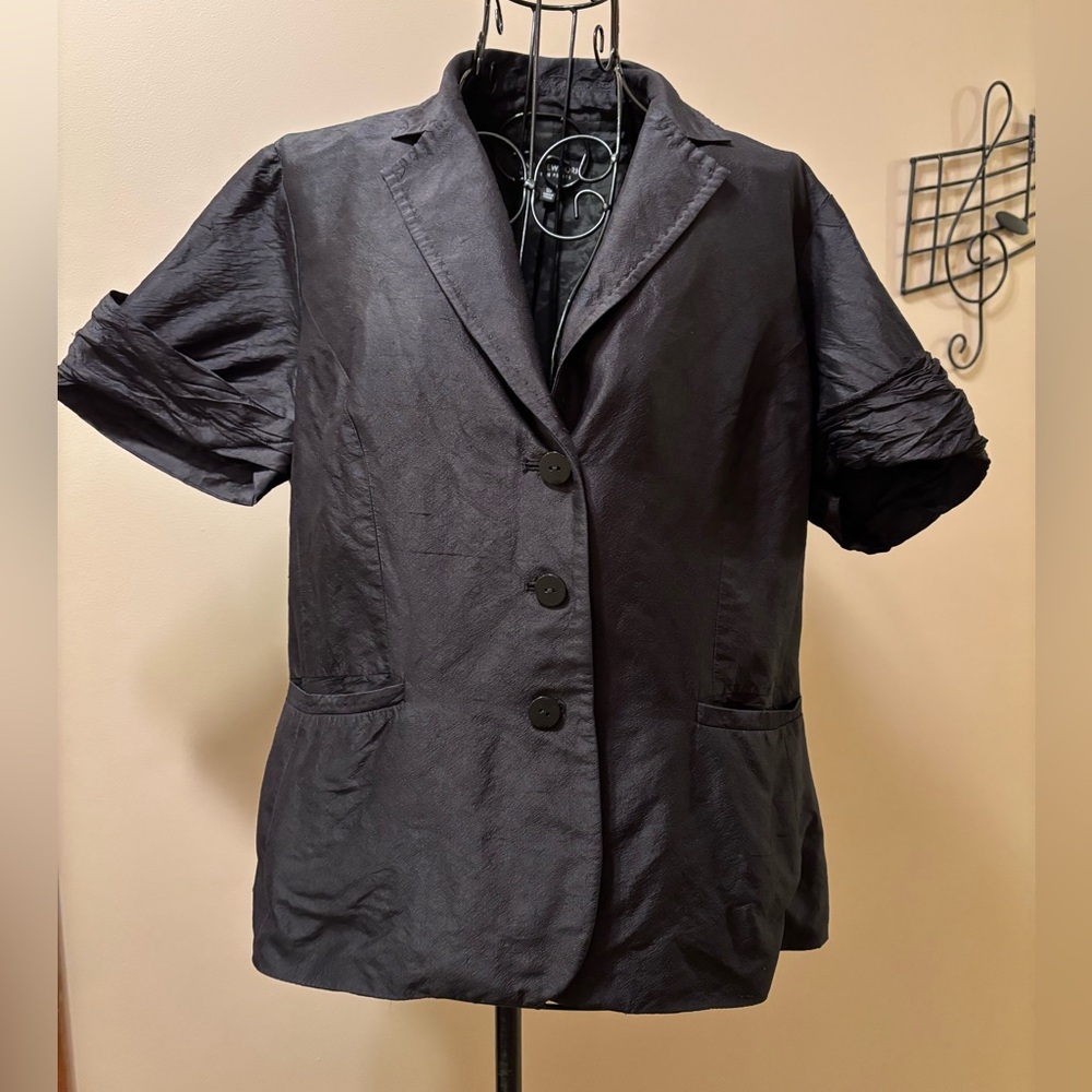 Jones New York Collection Petite Black 100% Silk short sleeve Blazer w/pockets
